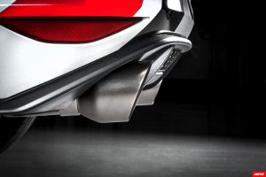 apr_exhaust_catback_mk7_gti_installed_tips_001